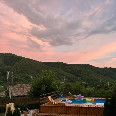 Πανσιόν „ Mountain Rest“ Lilyanovo