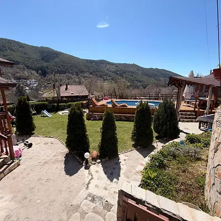 „ Mountain Rest“ Πανσιόν Lilyanovo