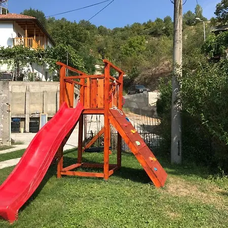 Πανσιόν „ Mountain Rest“ 3*