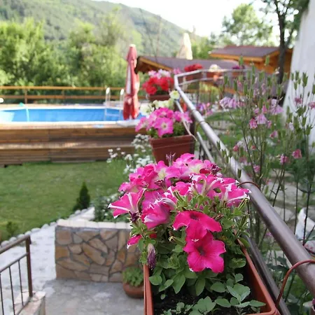 „ Mountain Rest“