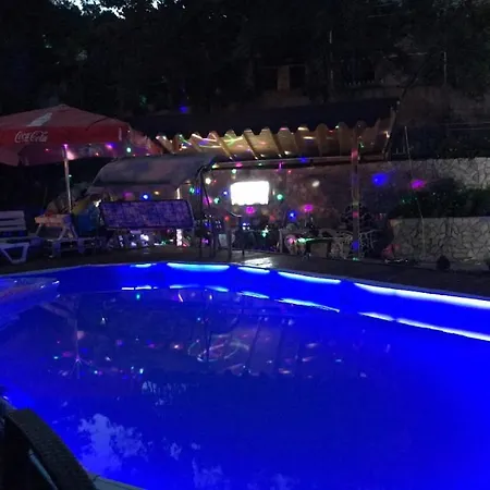 „ Mountain Rest“ Πανσιόν